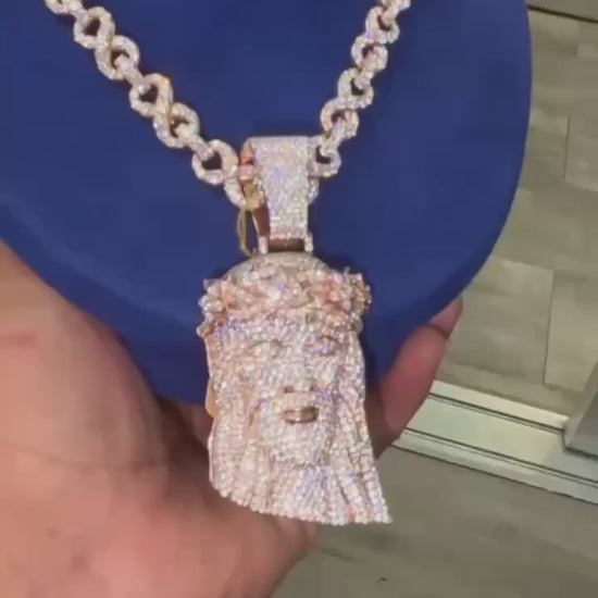 VVS Moissanite Pendant 1 video